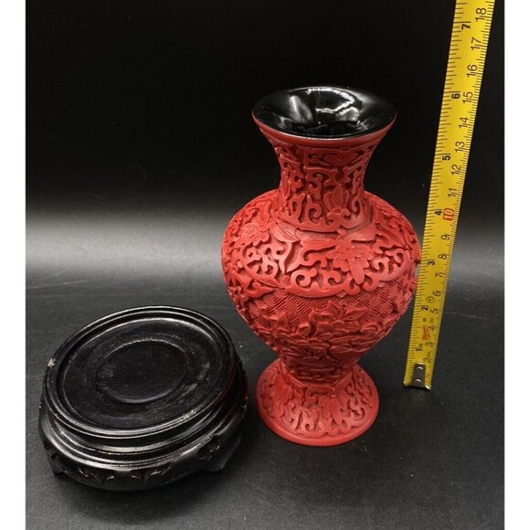 Red Cinnabar Carved Floral Decor 5 3/4' Vase on Wood Base - Picture 5 of 11